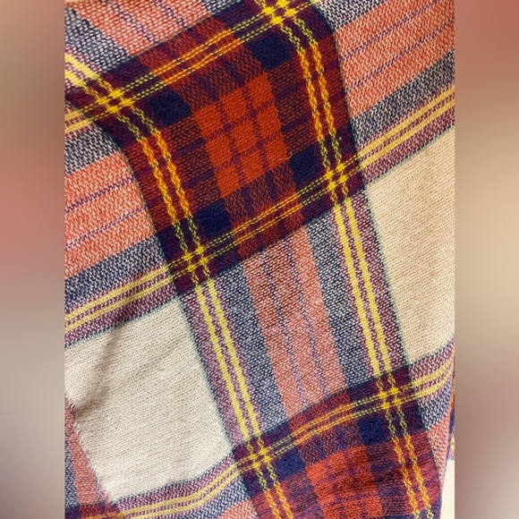 Merona Plaid Cape Shawl - Picture 3 of 3